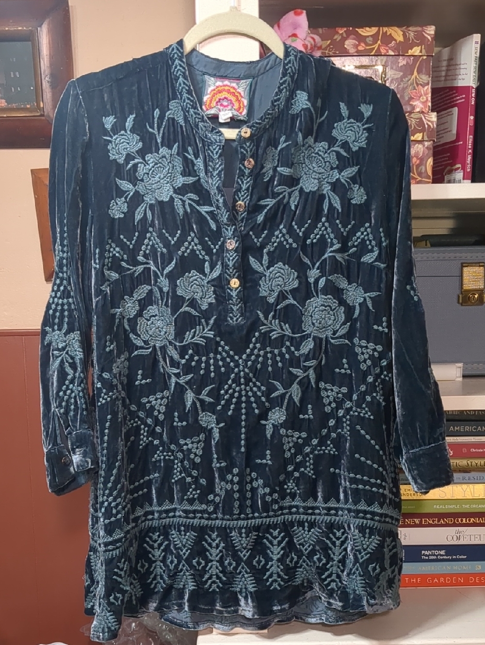 Johnny Was Embroidered Floral Teal Velvet Popover Tunic Size Small